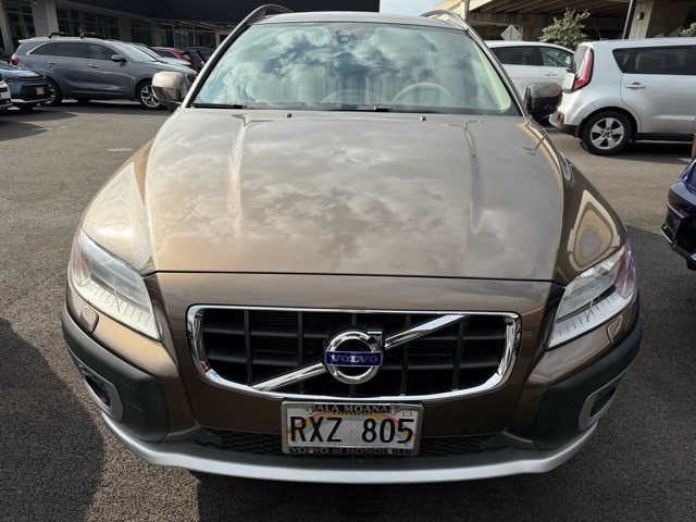 Used 2013 Volvo XC70 3.2 with VIN YV4952BL8D1160653 for sale in Honolulu, HI