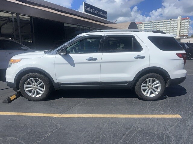 2013 Ford Explorer XLT photo 2