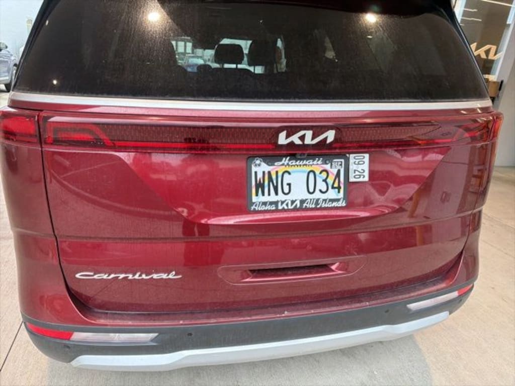 Used 2022 Kia Carnival EX MPV
