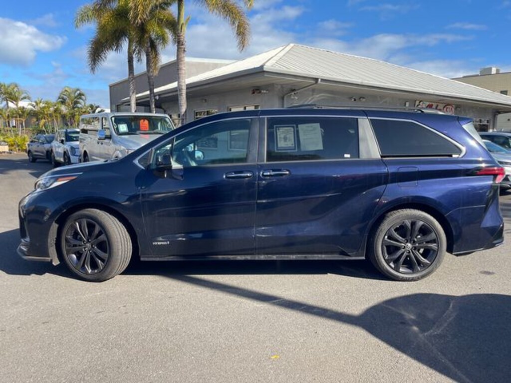 Used 2021 Toyota Sienna XSE 7 Passenger Van