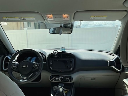 2025 Kia Soul LX Hatchback