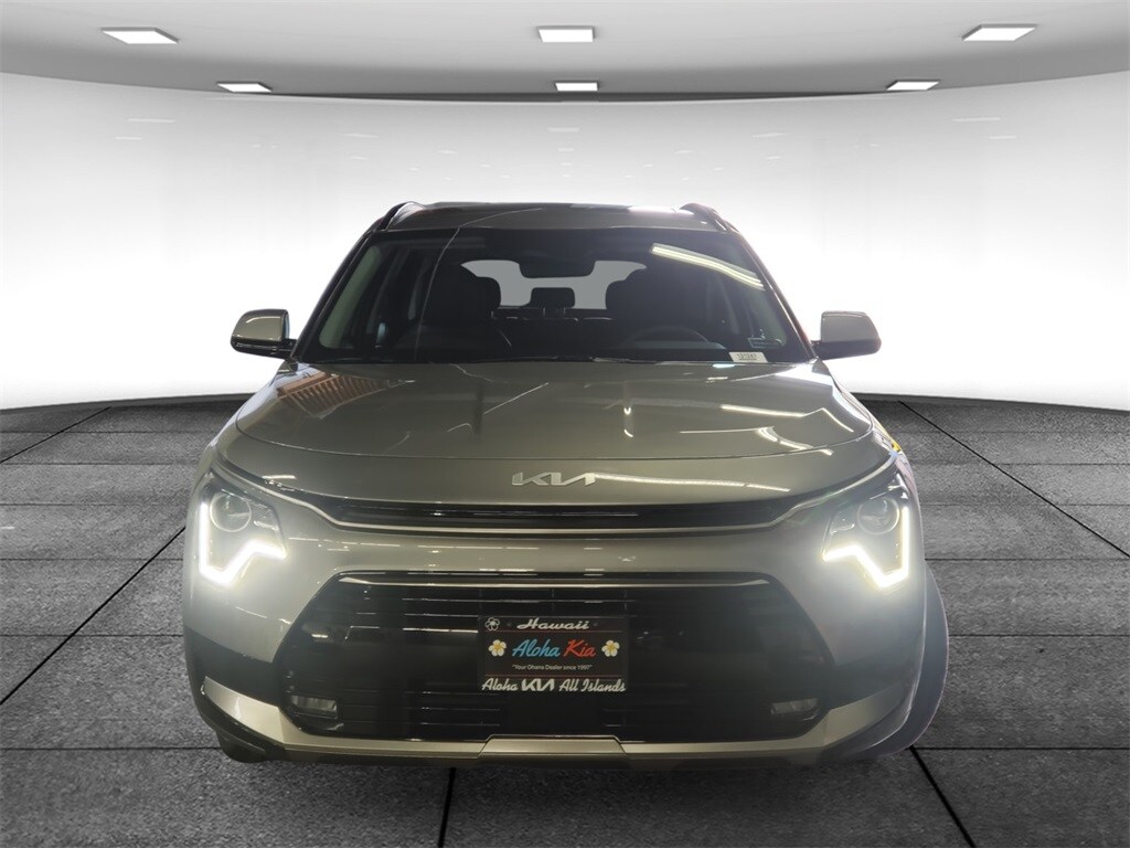 2023 Kia Niro EX Touring photo 2