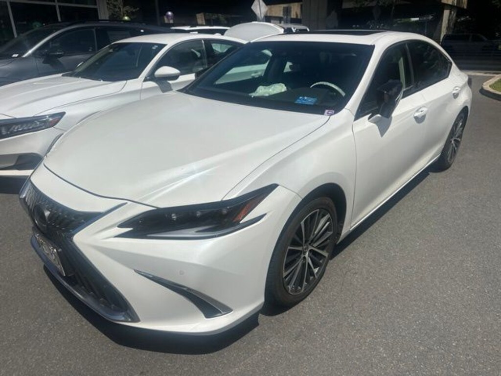 Used 2023 Lexus ES 350 Luxury Sedan
