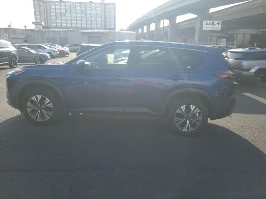 Used 2023 Nissan Rogue SV SUV