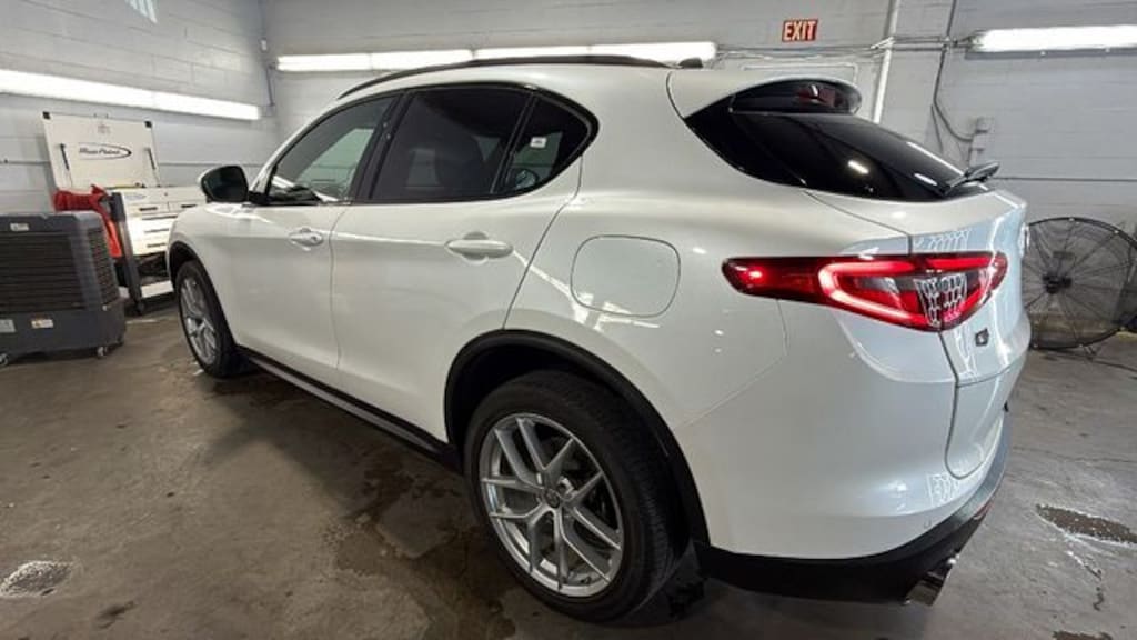 Used 2018 Alfa Romeo Stelvio Ti SUV