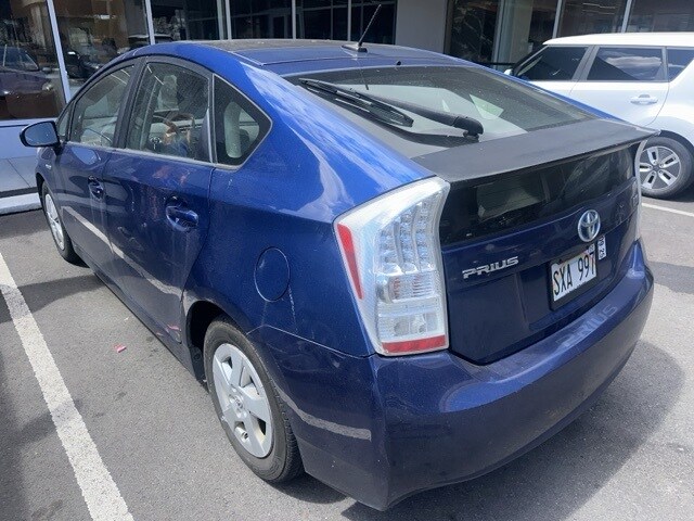 2010 Toyota Prius Two photo 2