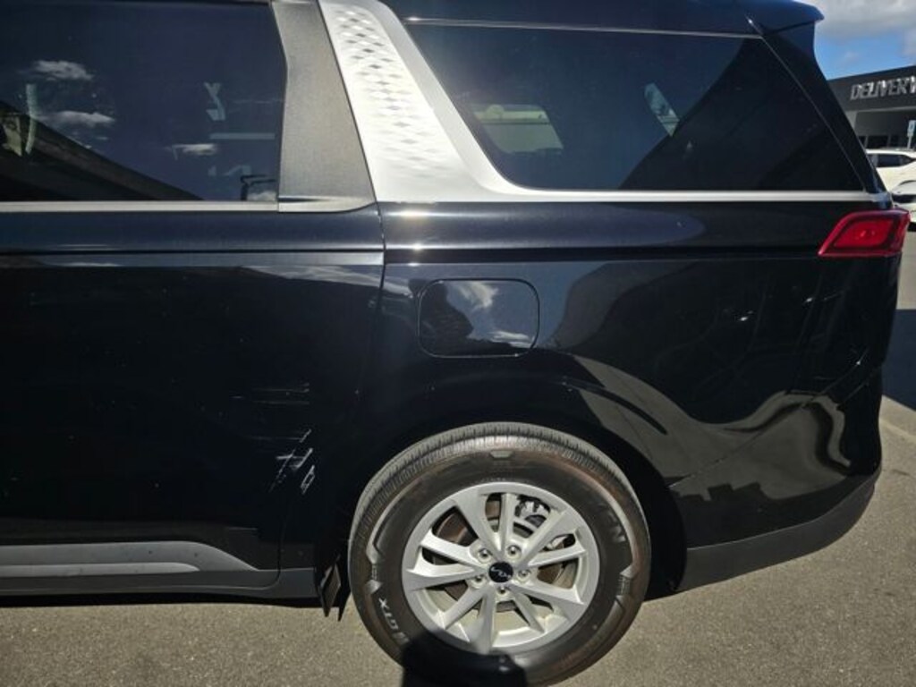 Certified 2024 Kia Carnival LX Seat Package MPV