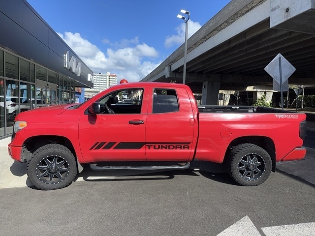 Used 2016 Toyota Tundra SR with VIN 5TFUM5F1XGX066639 for sale in Honolulu, HI