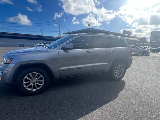2021 Jeep Grand Cherokee Laredo E photo 3