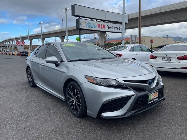 Used 2021 Toyota Camry SE with VIN 4T1G31AK8MU543893 for sale in Honolulu, HI