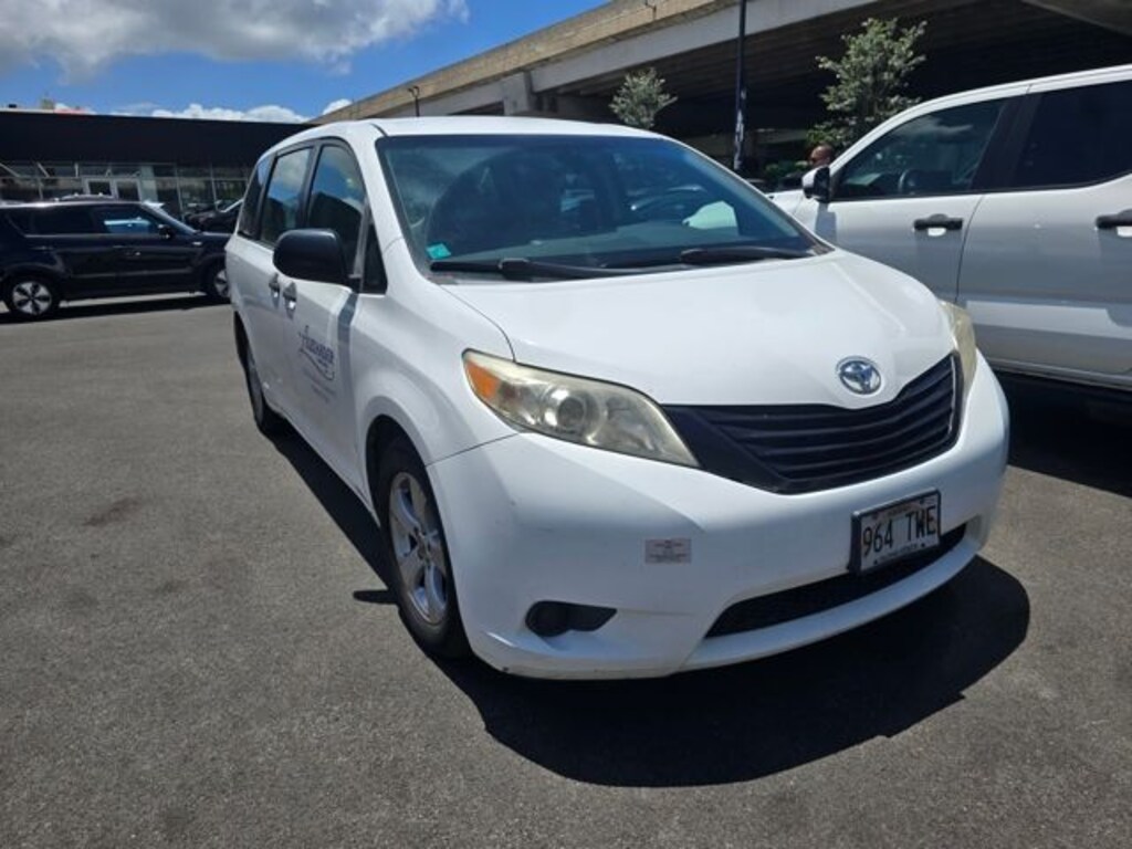 Used 2015 Toyota Sienna L Van