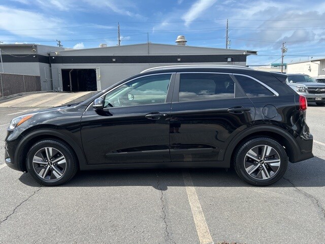 Used 2021 Kia Niro EX Premium with VIN KNDCE3LC7M5464918 for sale in Honolulu, HI