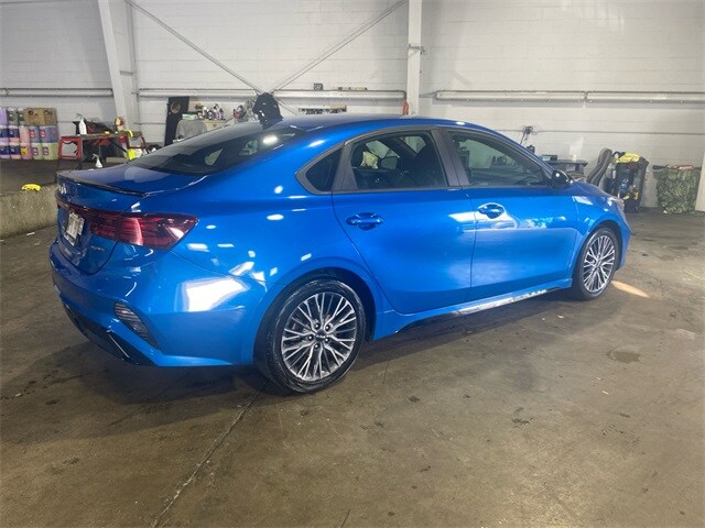 2022 Kia Forte GT-Line photo 4