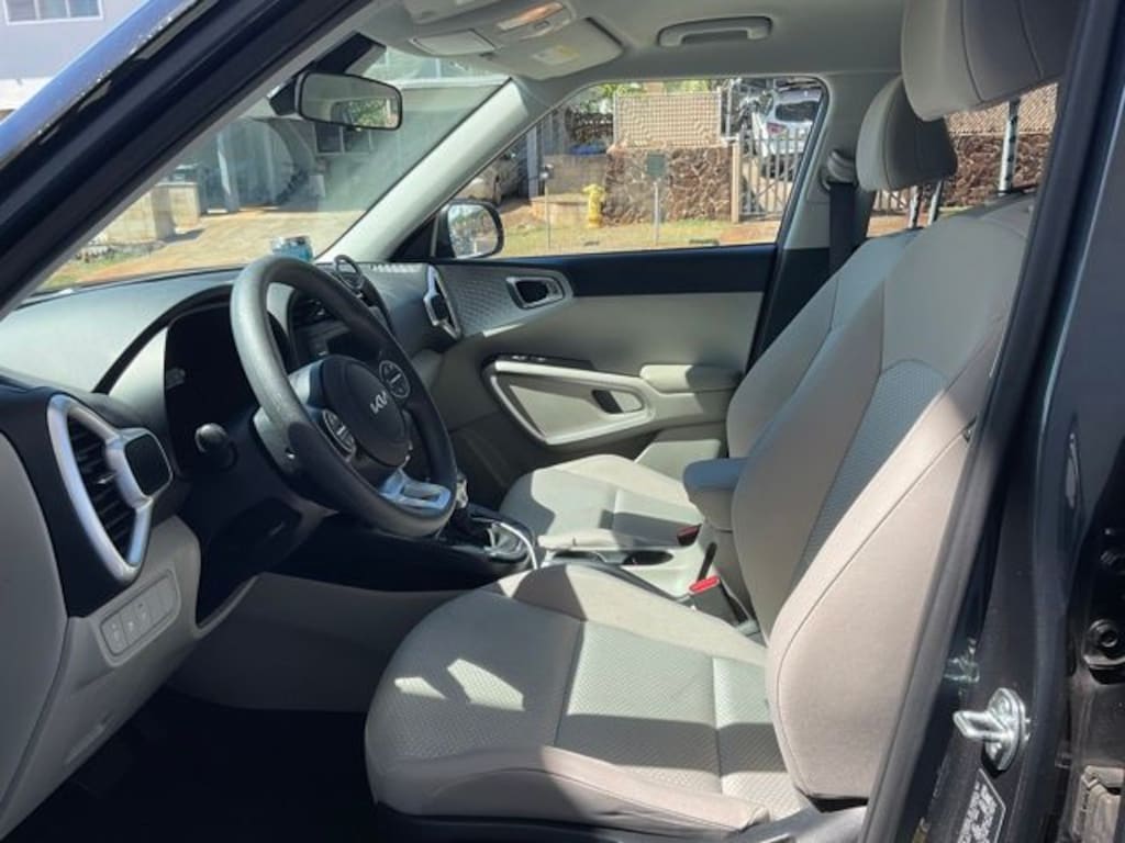 Used 2025 Kia Soul LX Hatchback
