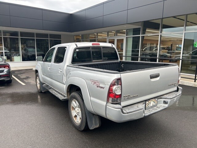 2013 Toyota Tacoma PreRunner V6 photo 2