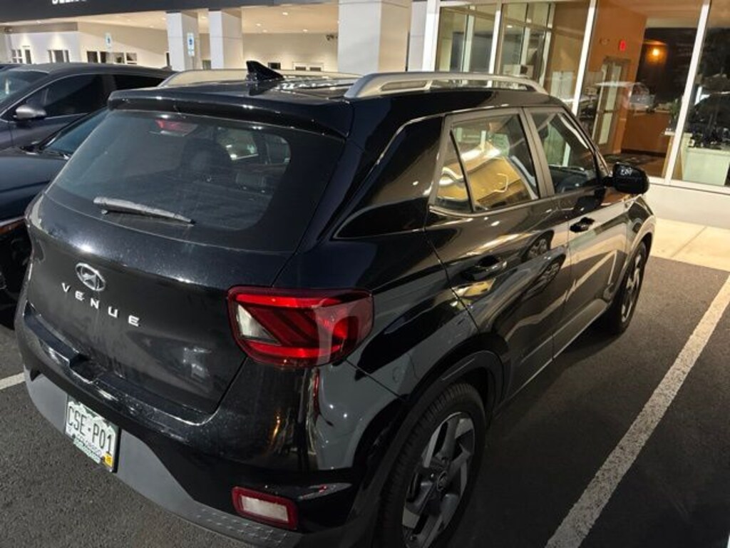 Used 2022 Hyundai Venue SEL SUV