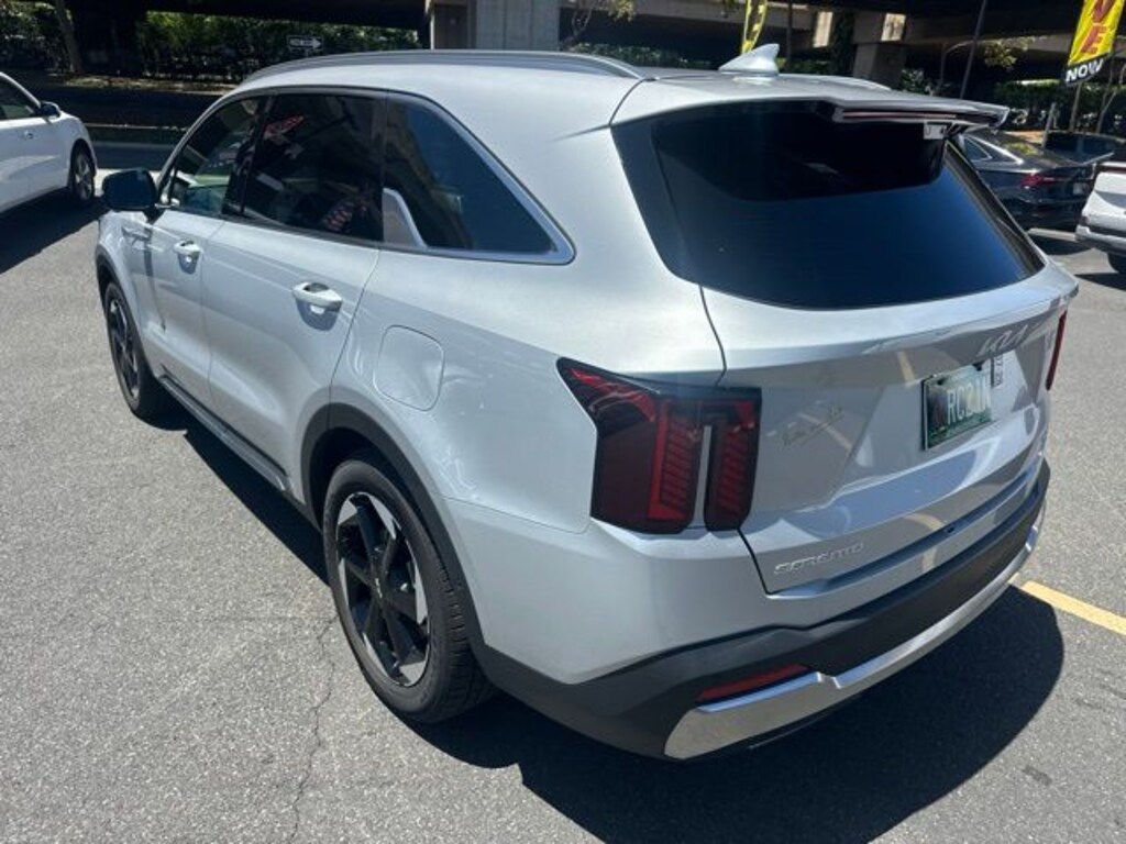 Used 2025 Kia Sorento Hybrid SX Prestige SUV