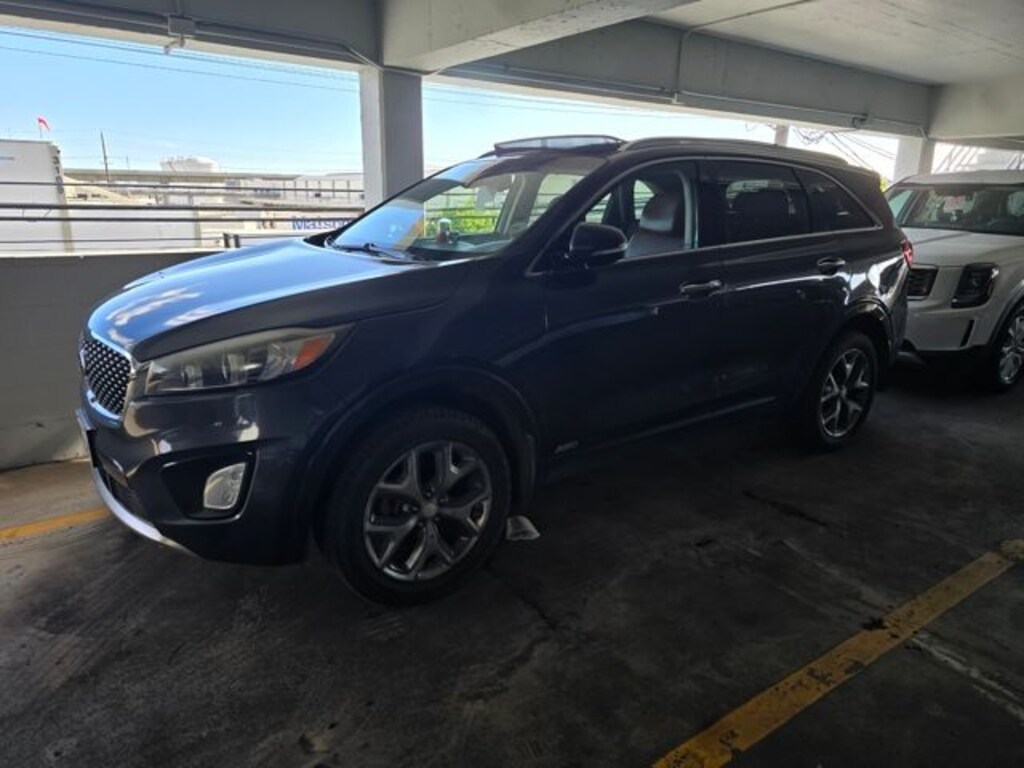 Used 2017 Kia Sorento 3.3L SX SUV