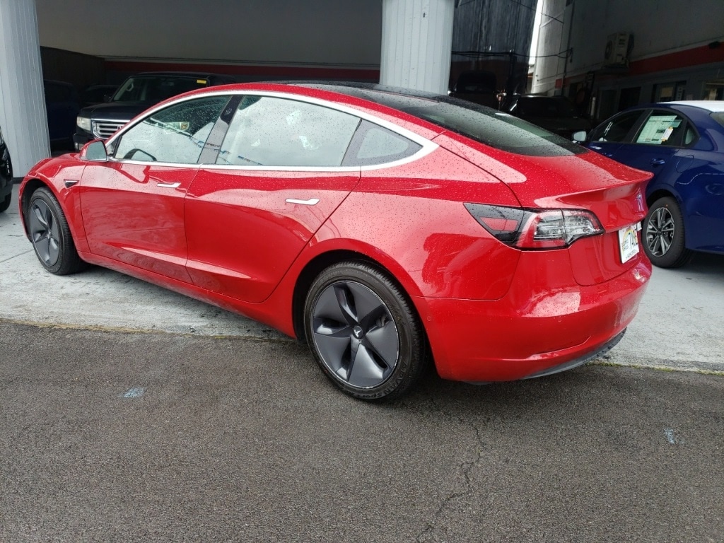 Used 2019 Tesla Model 3 Mid Range with VIN 5YJ3E1EA8KF197252 for sale in Hilo, HI