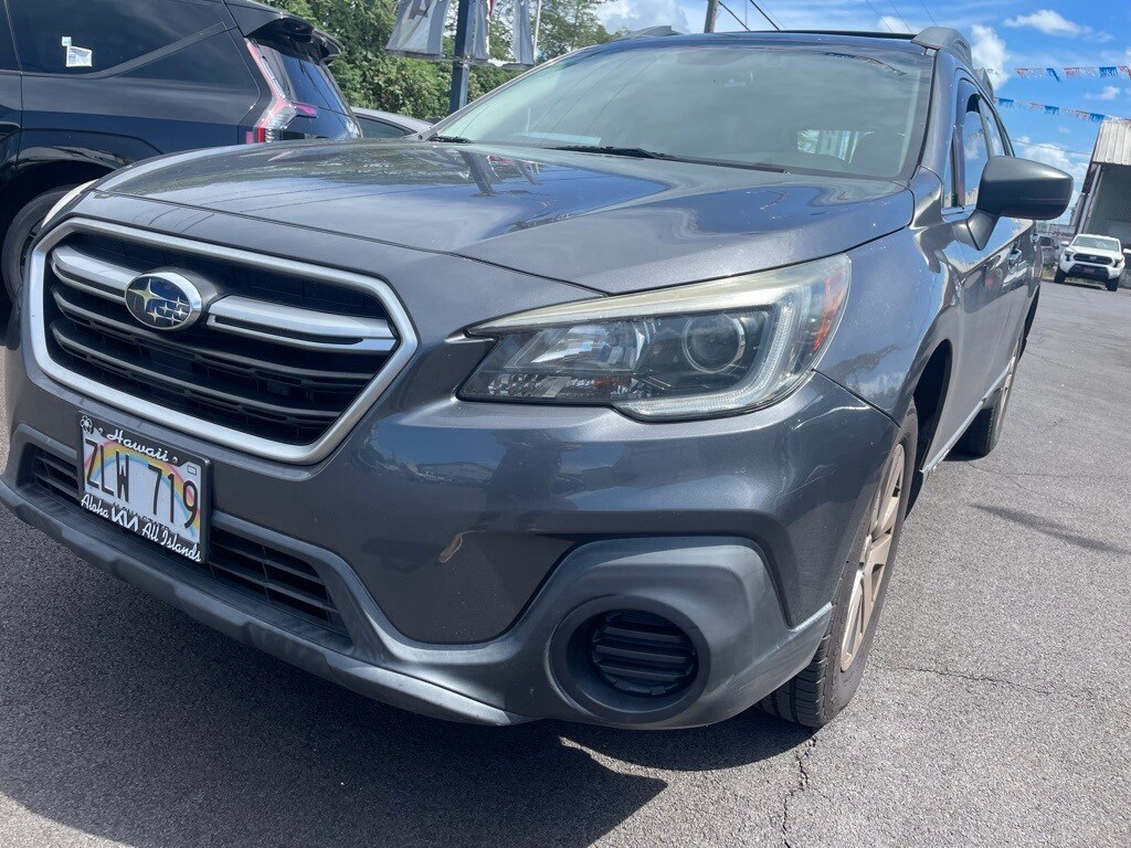 Image 2 of 2019 Subaru Outback 2.5i SUV