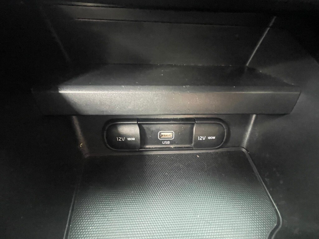 Image 10 of 2020 Kia Soul LX Hatchback