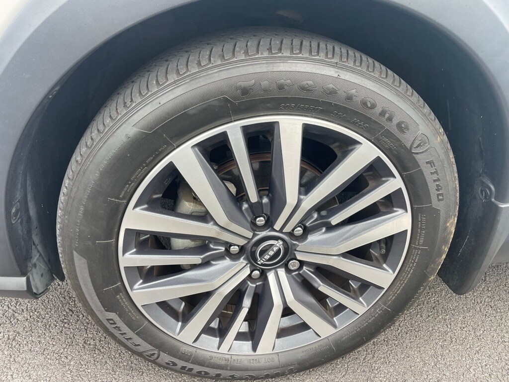 2023 Nissan Kicks SV photo 3