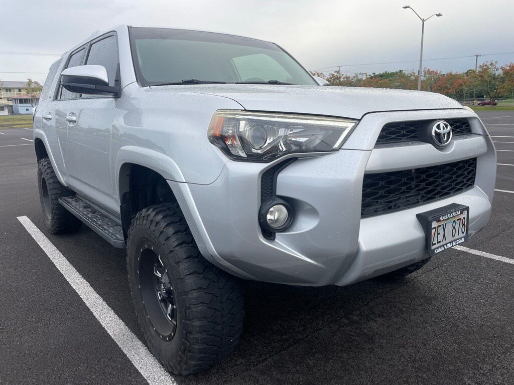 2017 Toyota 4Runner Limited SR5 Premium TRD Pro photo 3