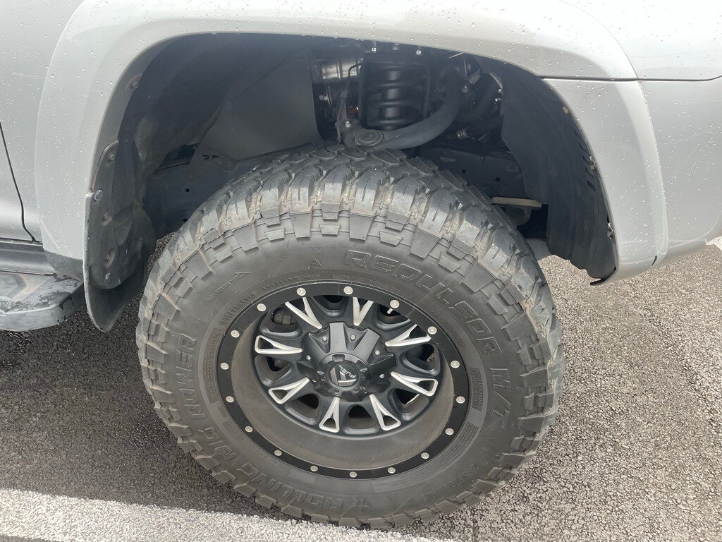2017 Toyota 4Runner Limited SR5 Premium TRD Pro photo 4