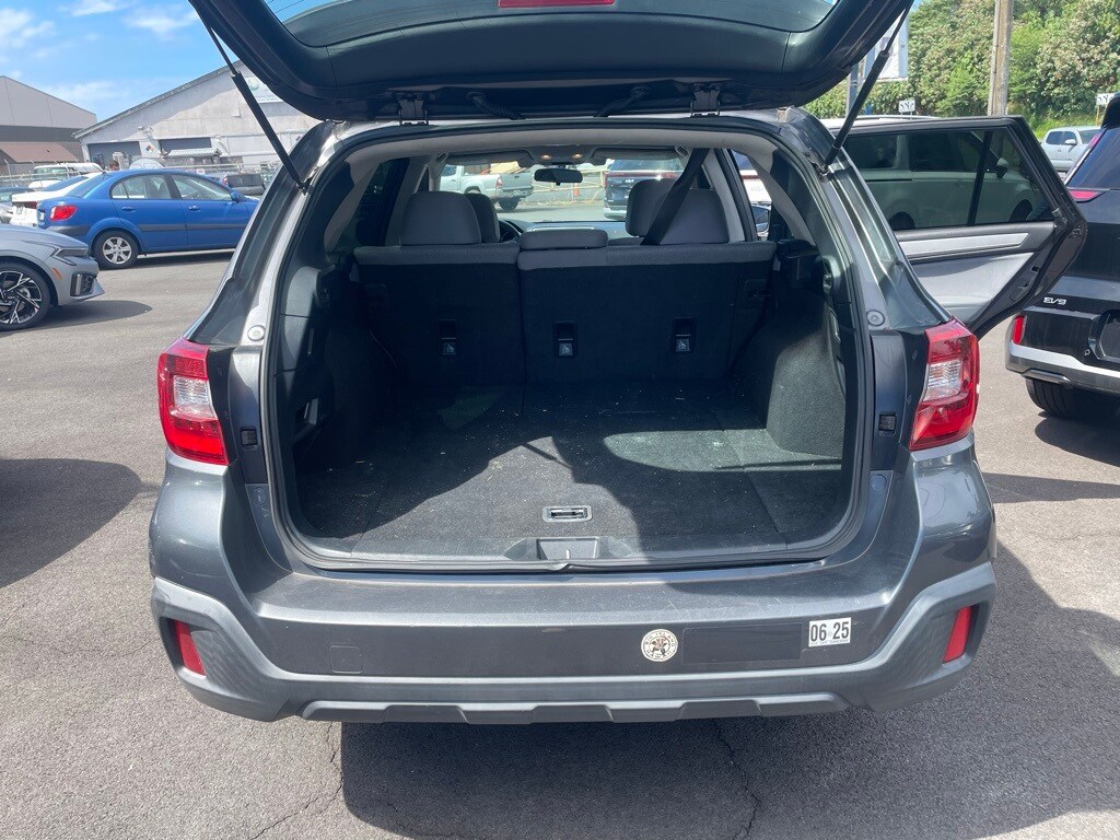 Image 8 of 2019 Subaru Outback 2.5i SUV