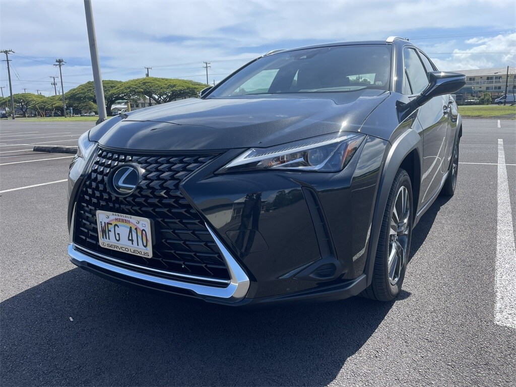 2021 Lexus UX 200 photo 2