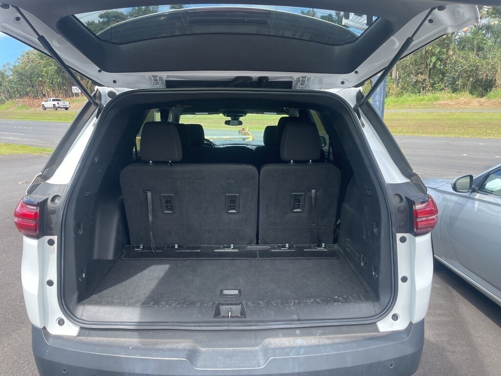 Image 4 of 2023 Chevrolet Traverse LT Cloth w/1LT SUV