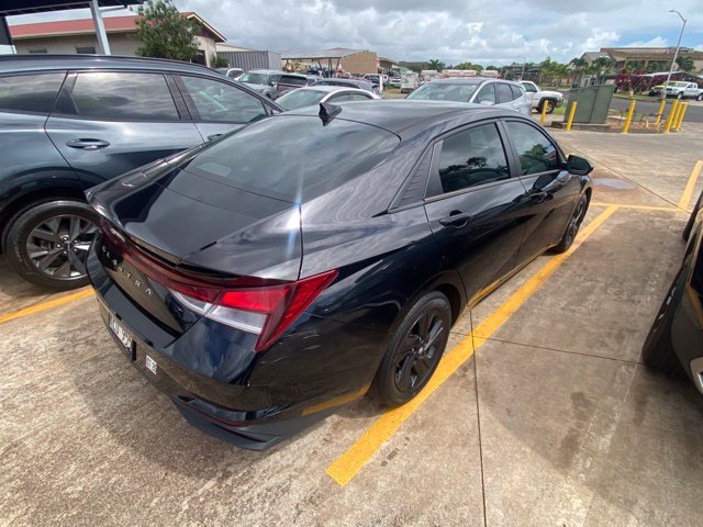 Used 2022 Hyundai Elantra SEL Sedan