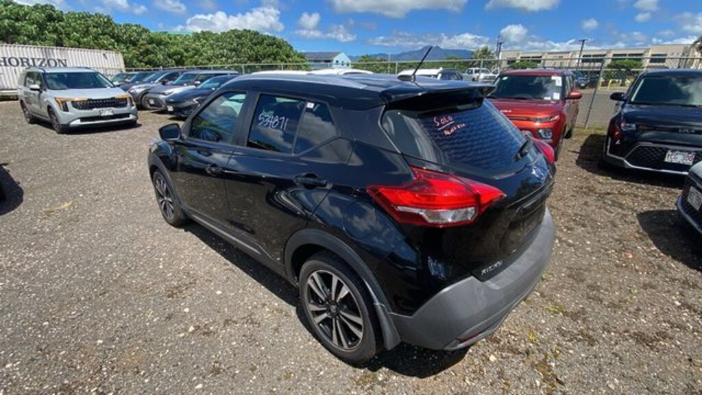 Used 2018 Nissan Kicks SR SUV