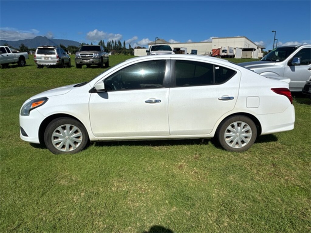 Used 2018 Nissan Versa 1.6 SV Sedan