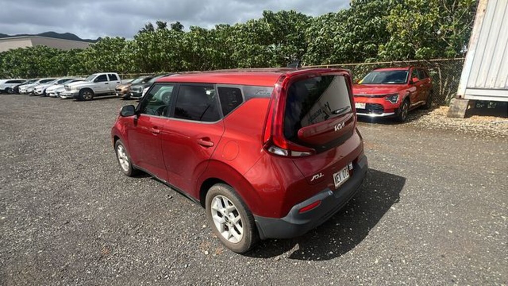 Certified 2022 Kia Soul LX Hatchback