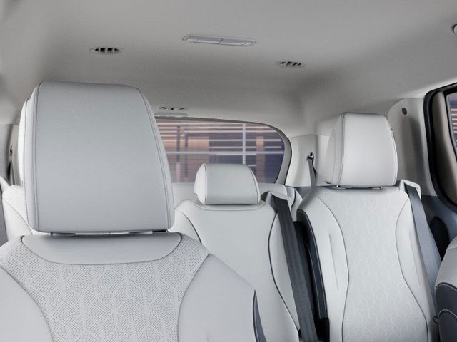 2026 Kia Carnival EX - Photo 27
