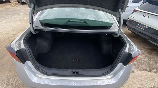 2023 Nissan Altima SV - Photo 23