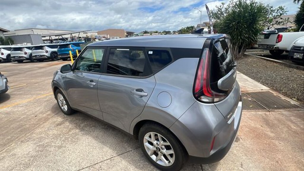Certified 2023 Kia Soul LX Hatchback