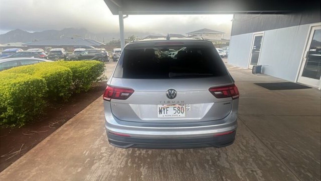 Used 2024 Volkswagen Tiguan 2.0T SE SUV