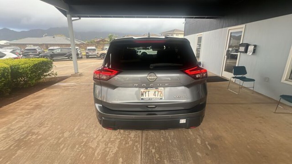 Used 2024 Nissan Rogue SV SUV