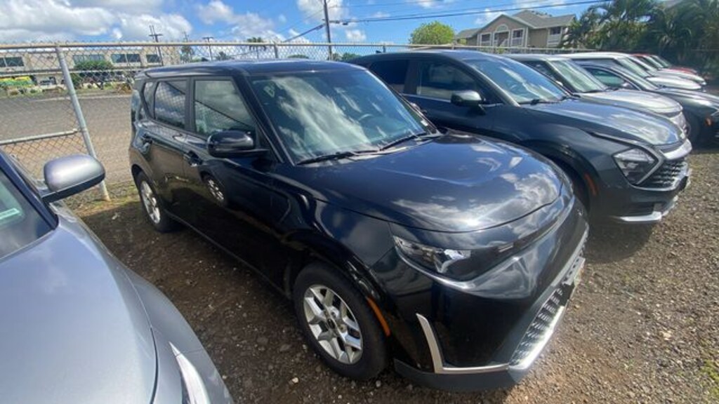 Certified 2023 Kia Soul LX Hatchback