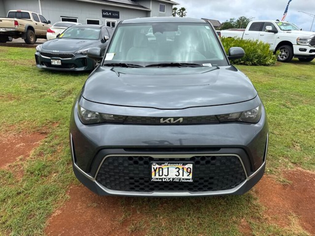 Used 2025 Kia Soul LX Hatchback