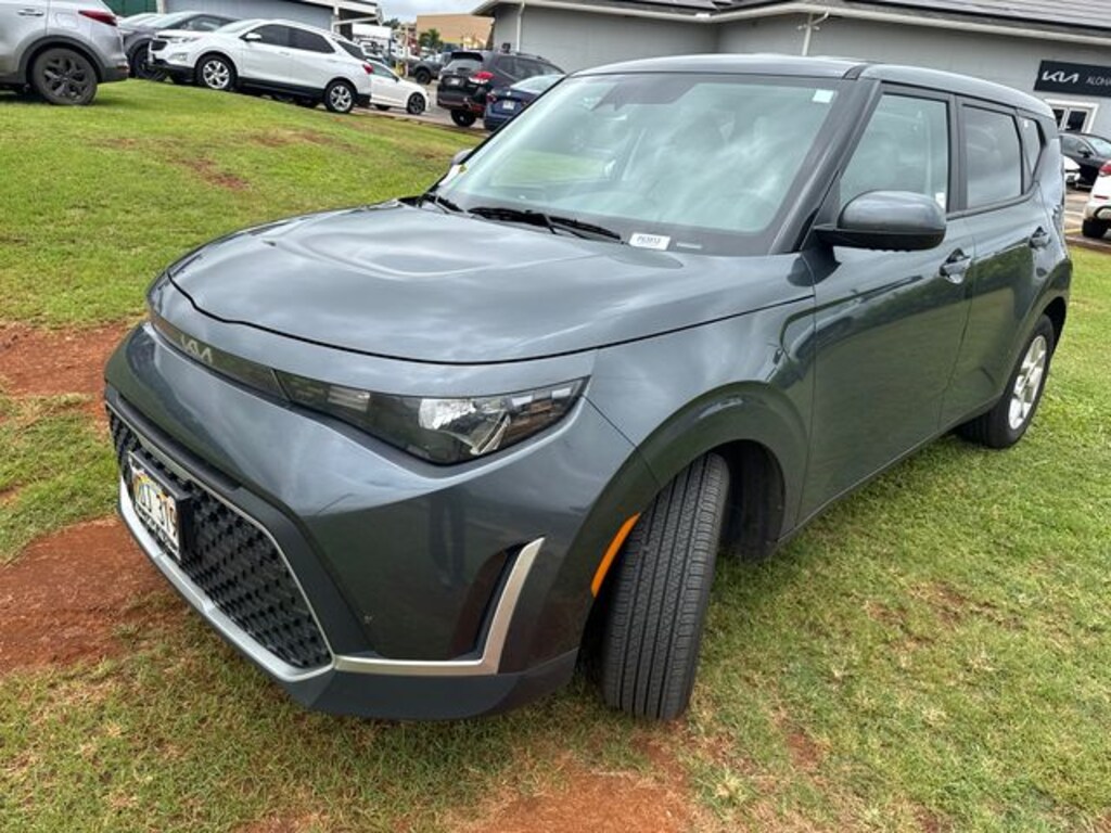 Used 2025 Kia Soul LX Hatchback