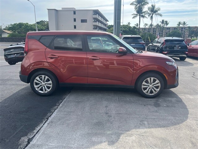 2022 Kia Soul LX photo 3