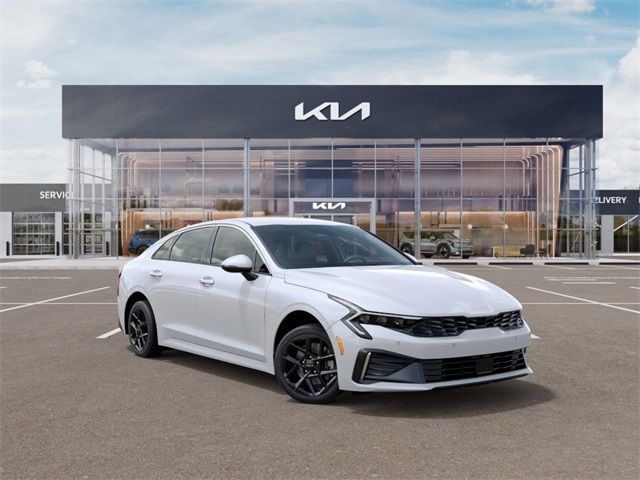 2025 Kia K5 LXS - Photo 8