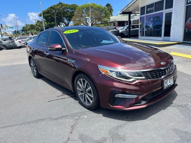 2019 Kia Optima LX photo 3