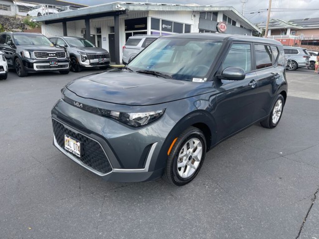 Used 2025 Kia Soul LX Hatchback