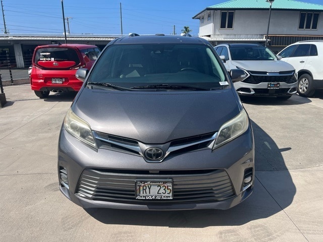 Used 2018 Toyota Sienna XLE with VIN 5TDYZ3DC5JS926908 for sale in Kailua Kona, HI
