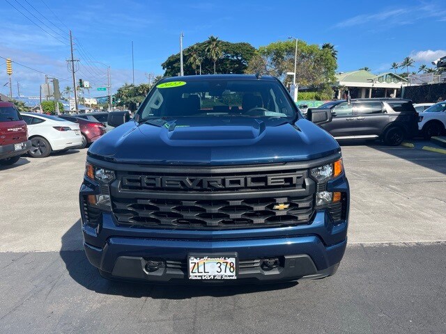 2022 Chevrolet Silverado 1500 Custom photo 2