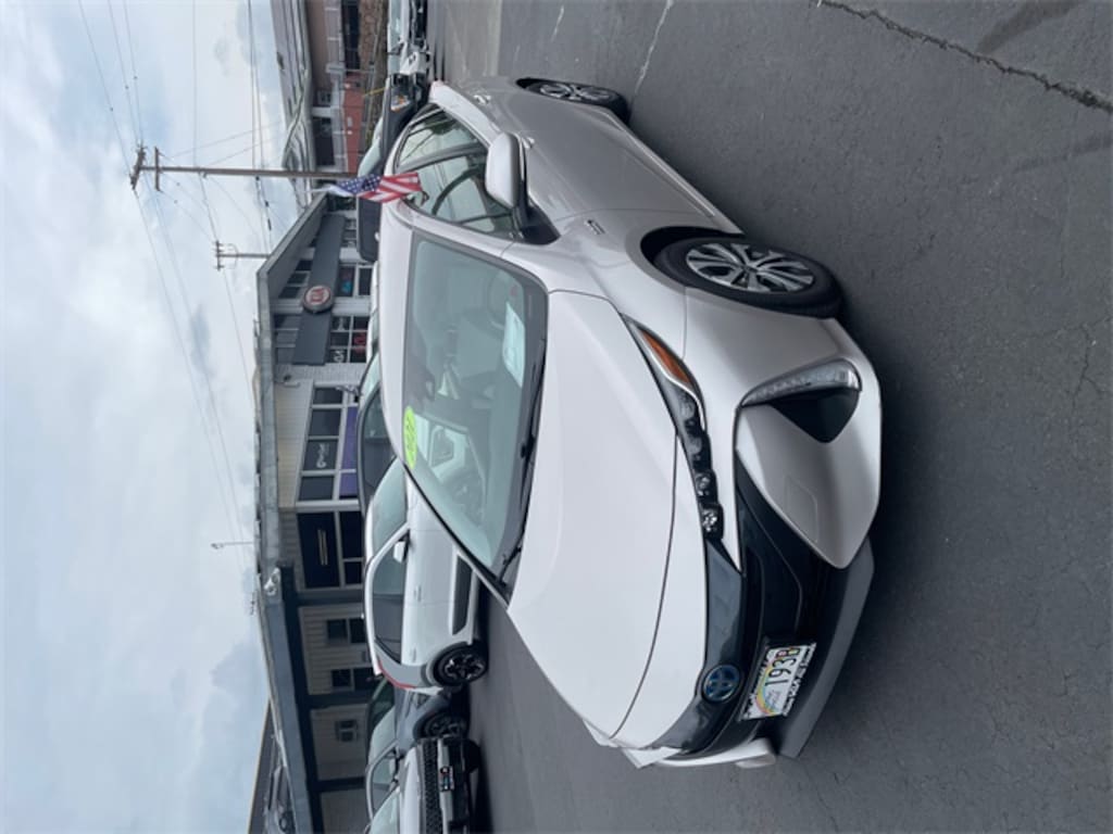 Used 2021 Toyota Prius Prime XLE Hatchback